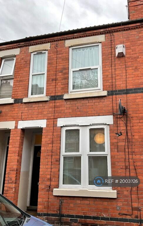 2 bedroom terraced house for rent in Maud Street, Nottingham, NG7