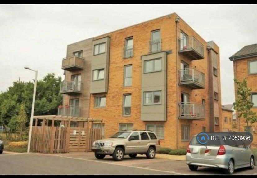 1 bedroom flat for rent in Cloud Close, Dartford, DA1