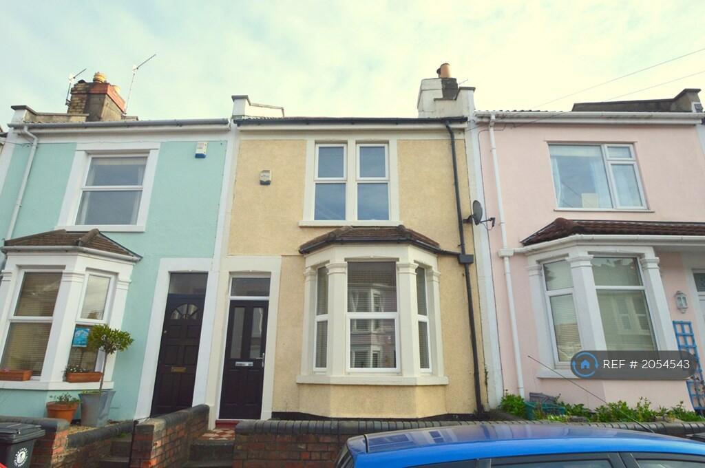 3 bedroom terraced house for rent in Friezewood Road, Bristol, BS3