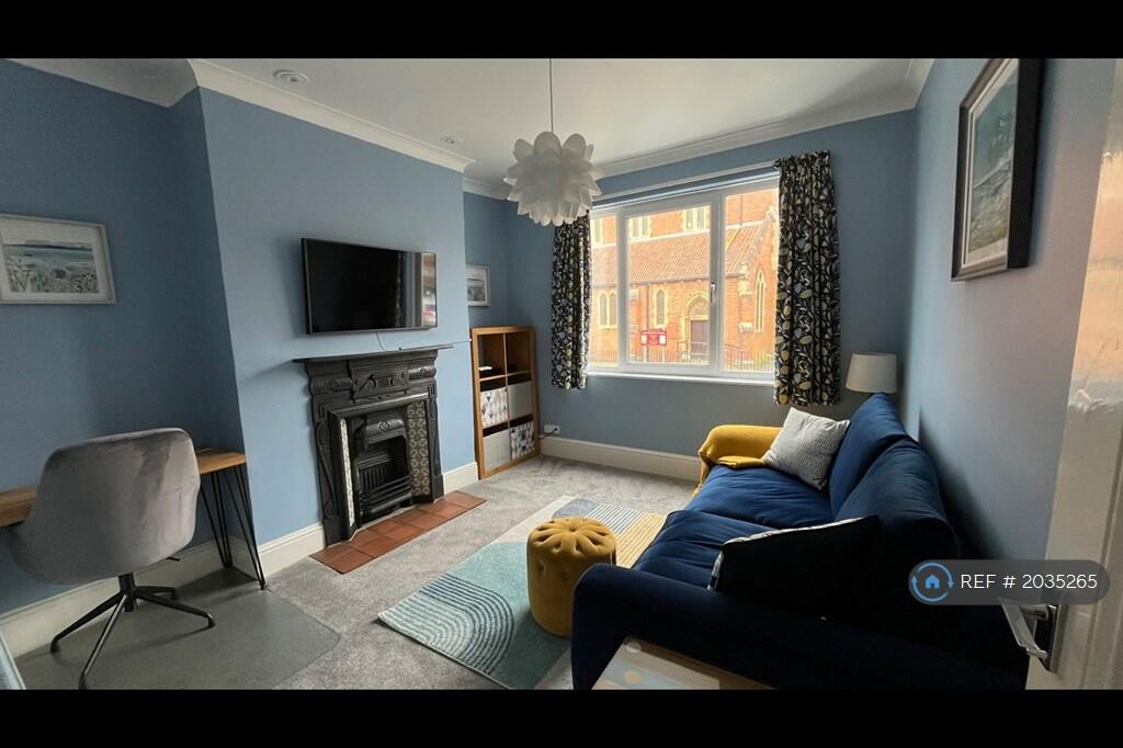 1 bedroom flat for rent in Waverley Road, Southsea, PO5