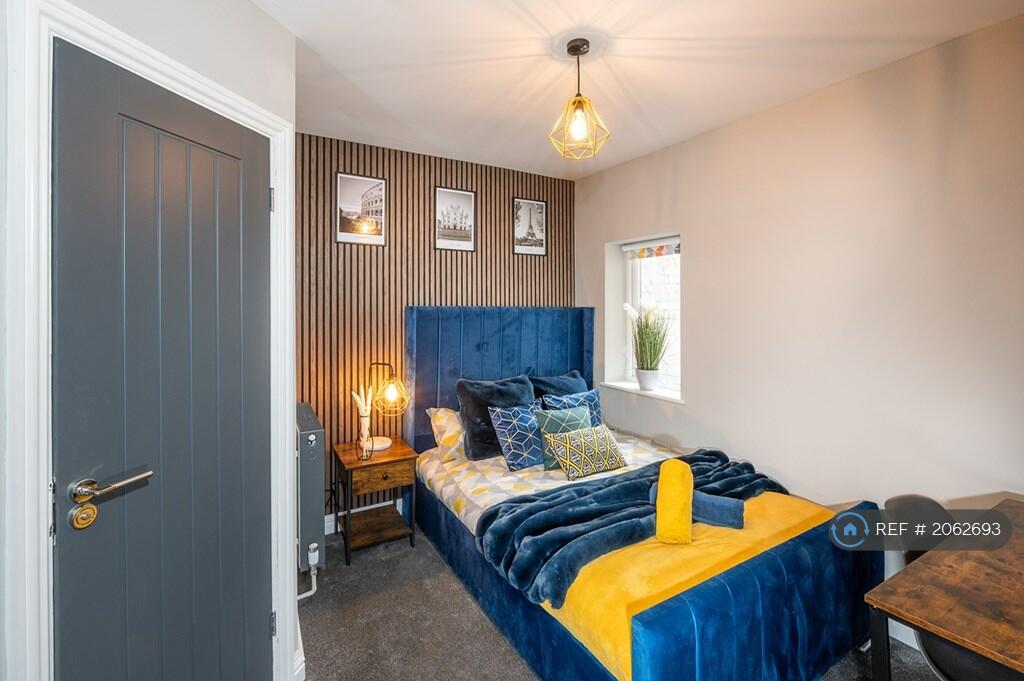 1 bedroom house share for rent in Eastcott Hill, Swindon, SN1