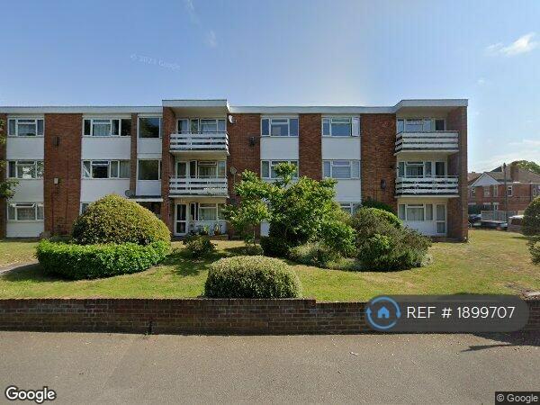 2 bedroom flat for rent in Ashley Road, Poole, BH14