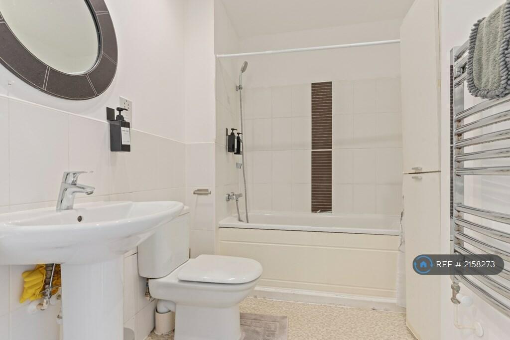 Additional property image - Windrush Grove, Edgbaston, Birmingham, B15