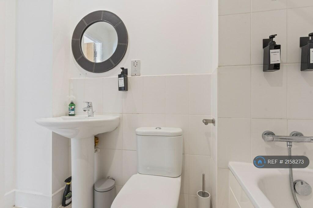 Additional property image - Windrush Grove, Edgbaston, Birmingham, B15