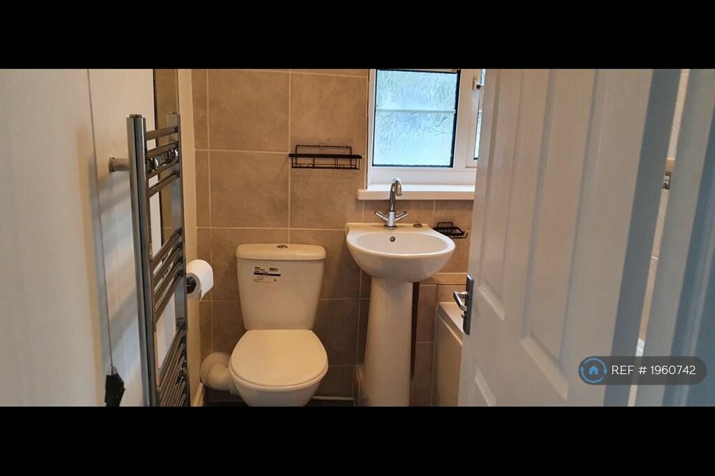 Additional property image - Stonecross Road, Hatfield, AL10