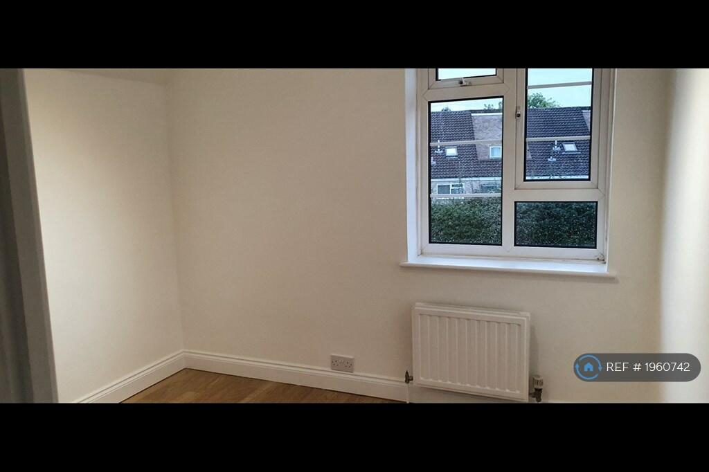 Additional property image - Stonecross Road, Hatfield, AL10