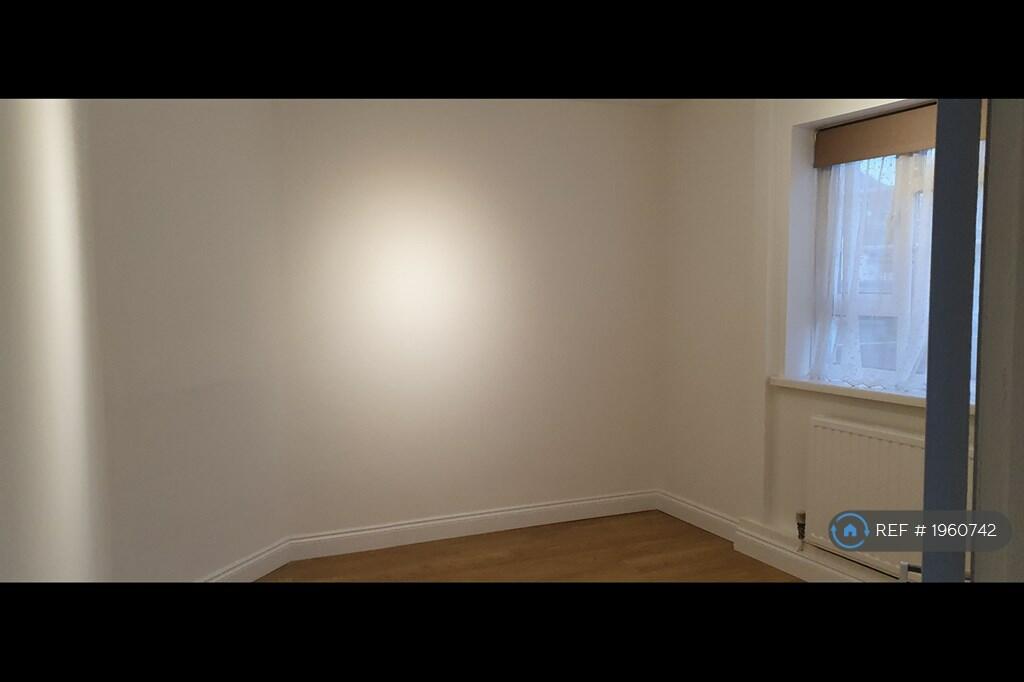 Additional property image - Stonecross Road, Hatfield, AL10