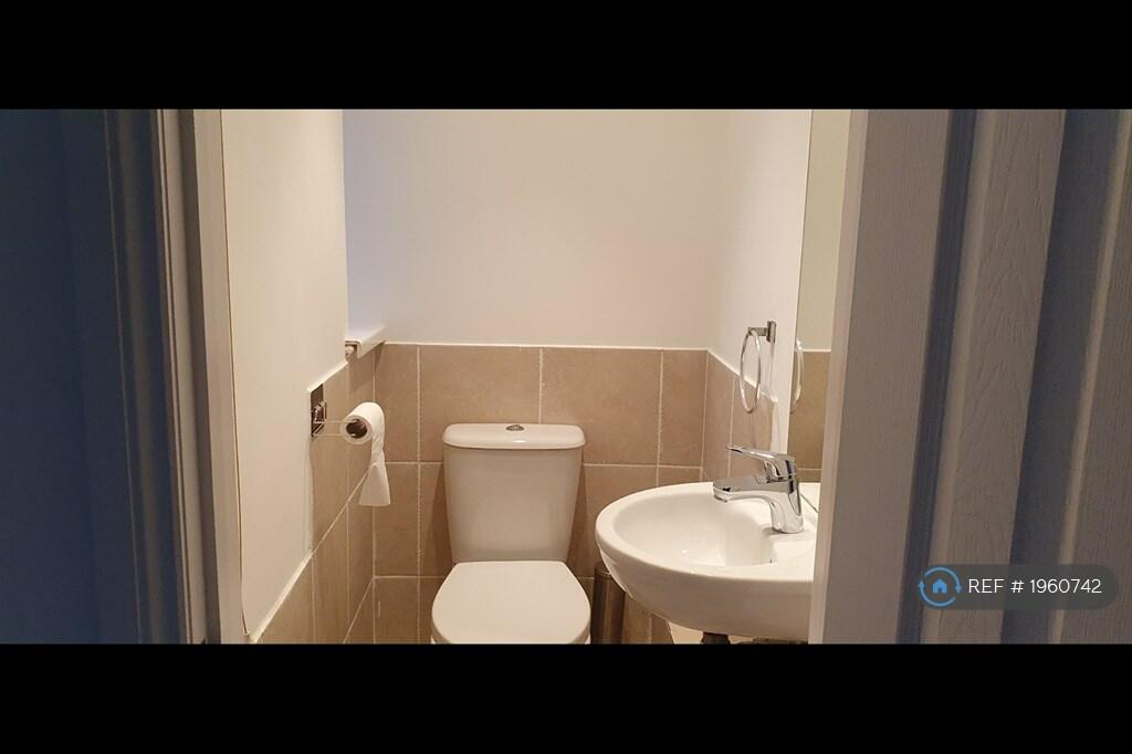 Additional property image - Stonecross Road, Hatfield, AL10