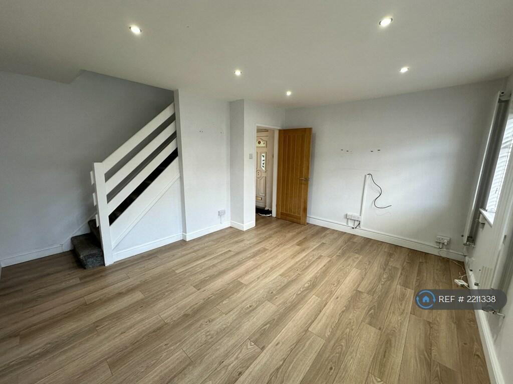 Main image of property: Mortlake Close, Worsley, Manchester, M28