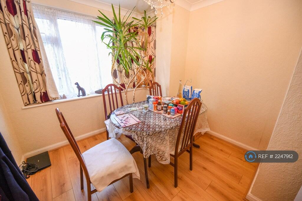 Additional property image - Knights Ridge, Orpington, BR6