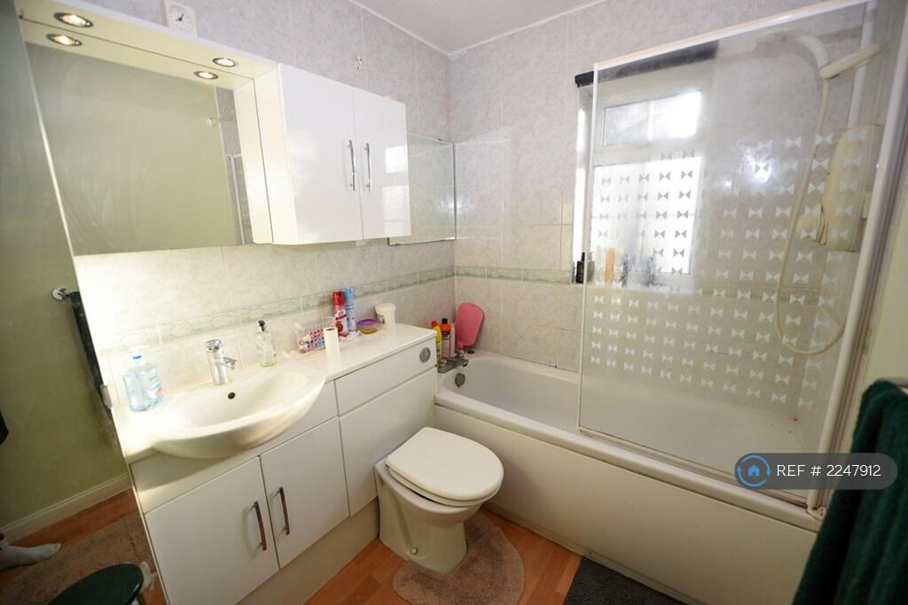 Additional property image - Knights Ridge, Orpington, BR6