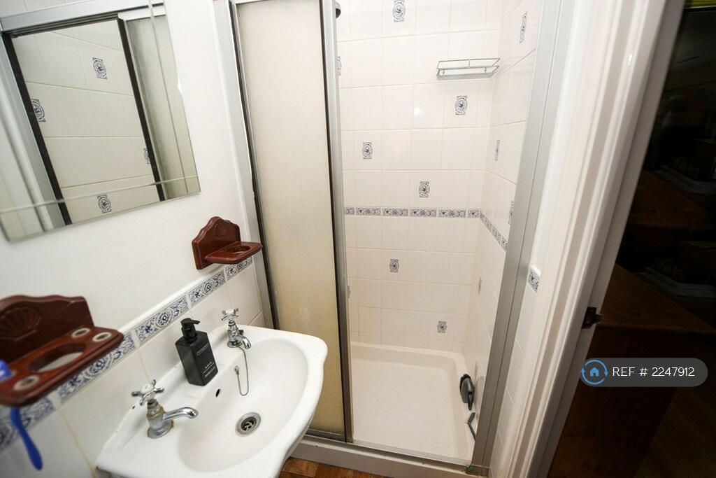 Additional property image - Knights Ridge, Orpington, BR6