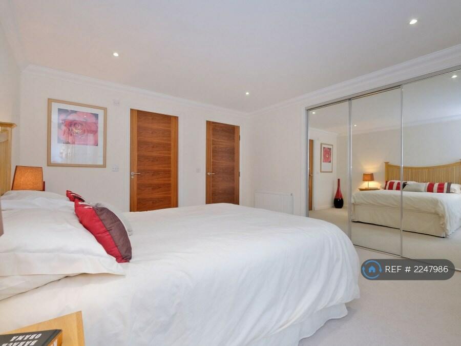 Additional property image - Broomhill Road, Aberdeen, AB10