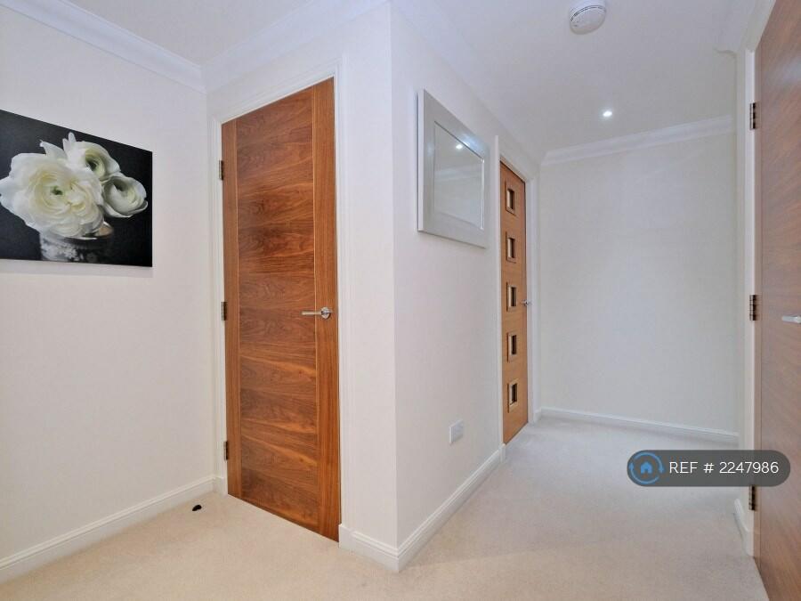 Additional property image - Broomhill Road, Aberdeen, AB10