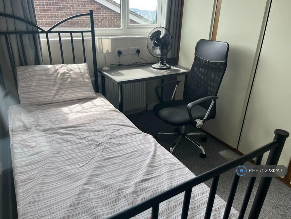 Additional property image - Lynchet Close, Brighton, BN1