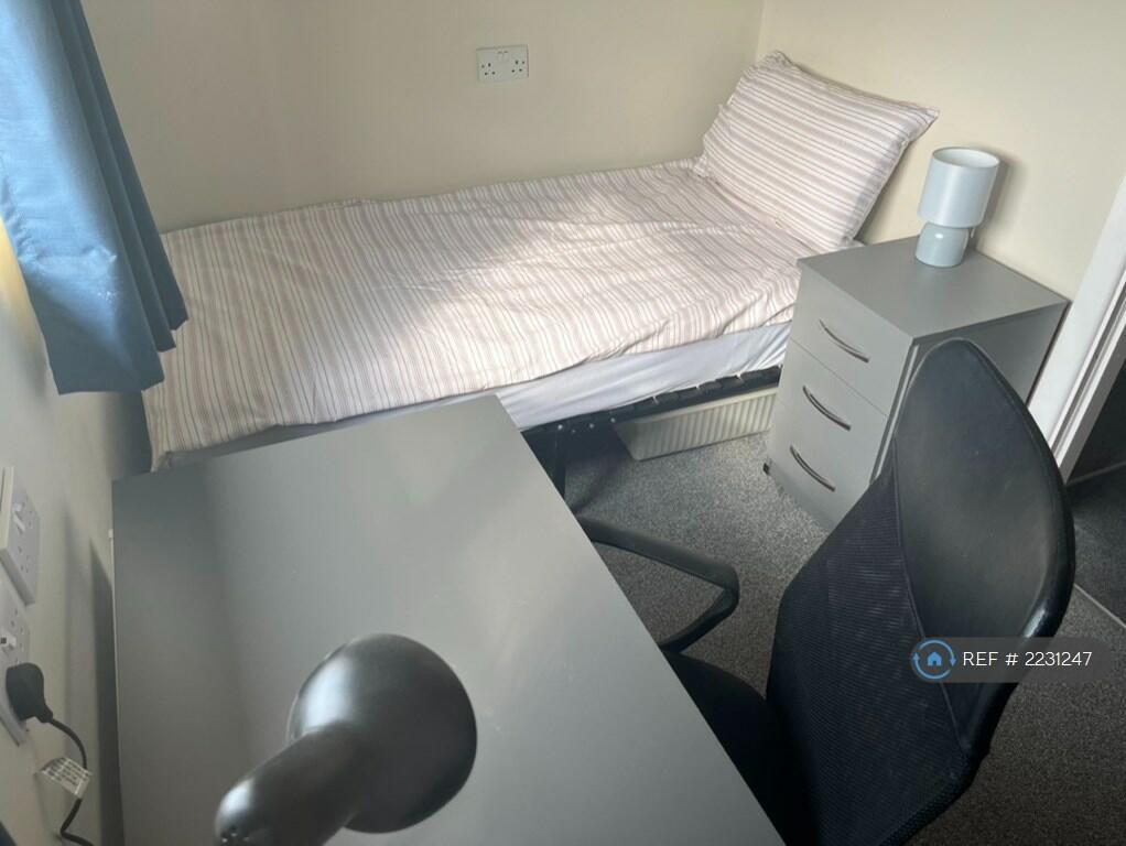 Additional property image - Lynchet Close, Brighton, BN1