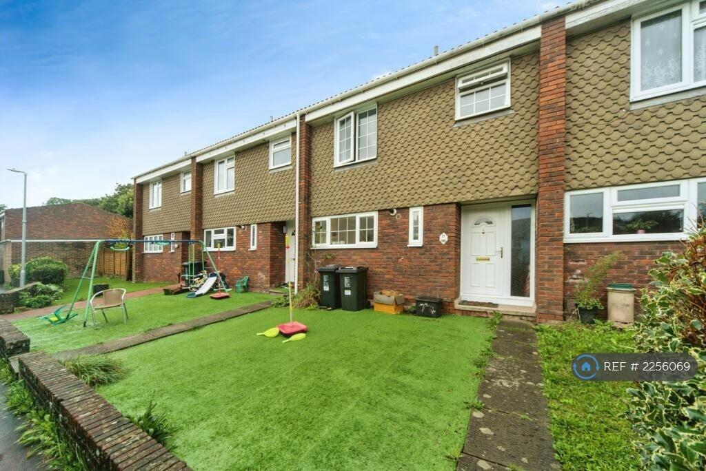 3 bedroom terraced house for rent in Patchdean, Brighton, BN1