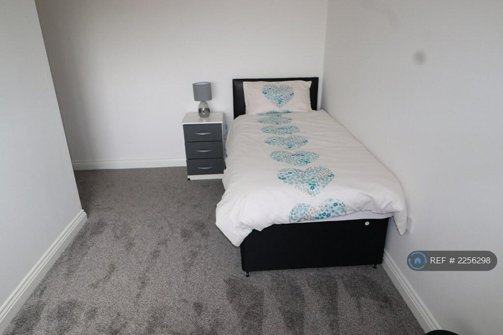 Additional property image - Gracemere Crescent, Birmingham, B28