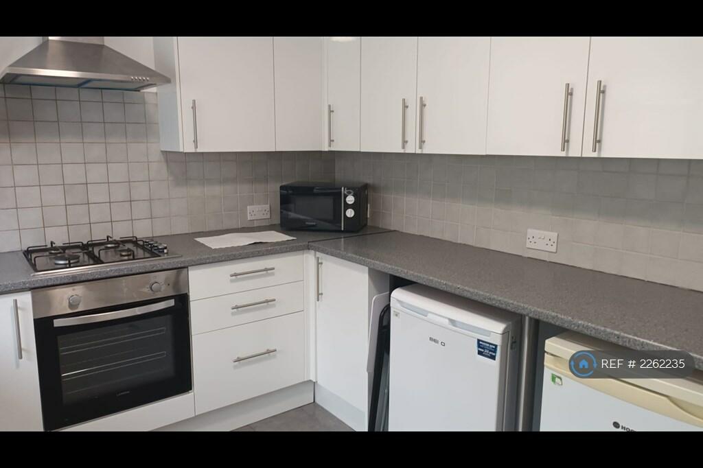 Additional property image - Link Walk, Hatfield, AL10