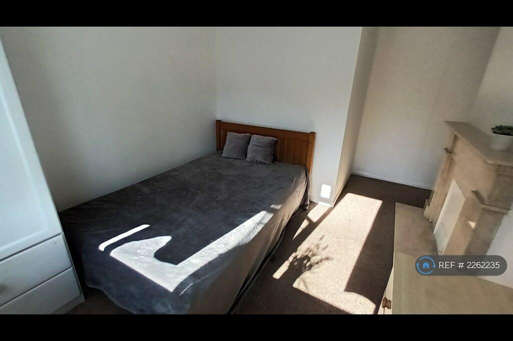 Additional property image - Link Walk, Hatfield, AL10