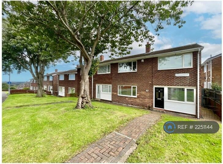 3 bedroom end of terrace house for rent in Hill Crest, Gateshead, NE10