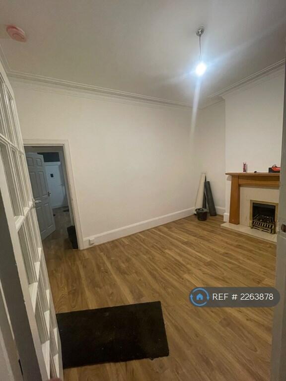 Additional property image - Cleckheaton Road, Bradford, BD6