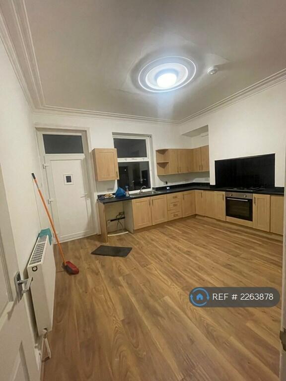 Additional property image - Cleckheaton Road, Bradford, BD6