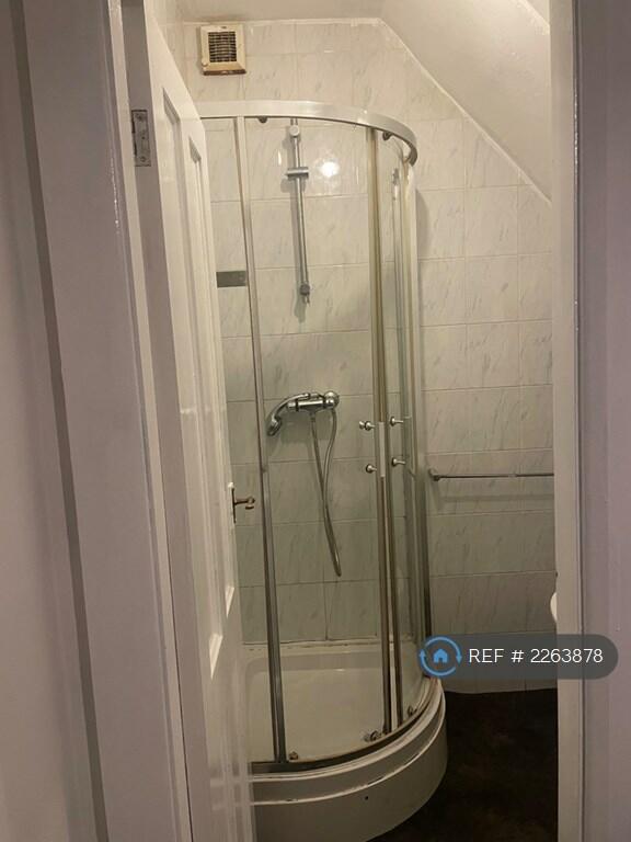 Additional property image - Cleckheaton Road, Bradford, BD6