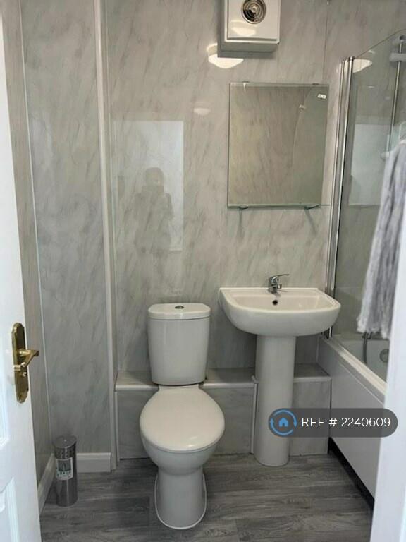Additional property image - Hatfield, Hertfordshire, AL10