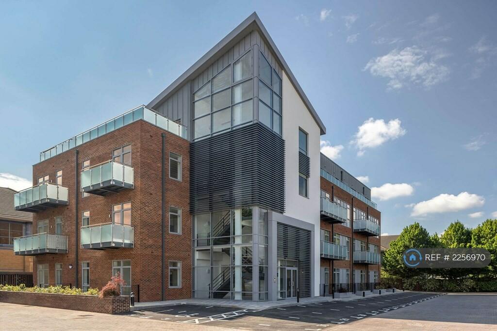 1 bedroom flat for rent in Mercury House, Welwyn Garden City, AL7