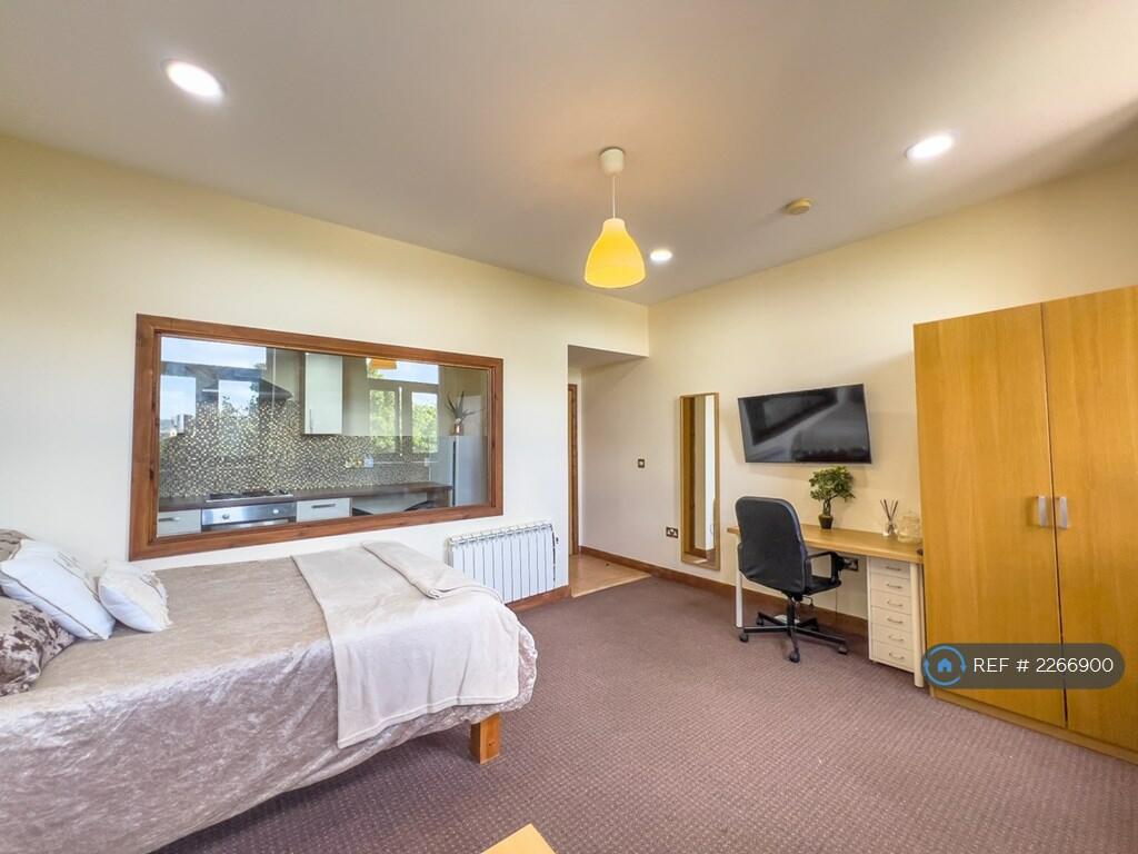 Additional property image - Legrams Mill Residence, Bradford, BD7