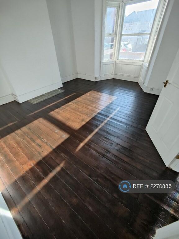 2 bedroom flat for rent in Welbeck Road, Newcastle Upon Tyne, NE6