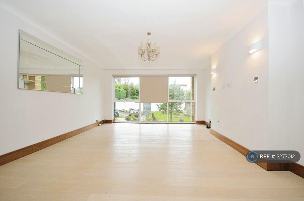 Additional property image - Alpine Copse, Bromley, BR1