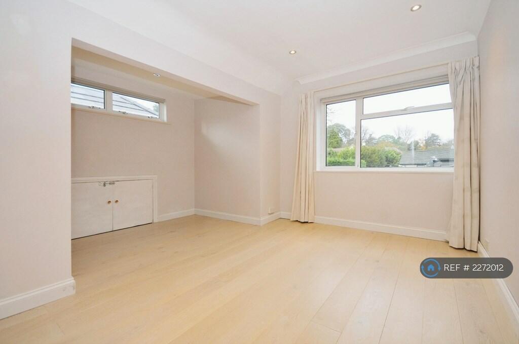 Additional property image - Alpine Copse, Bromley, BR1