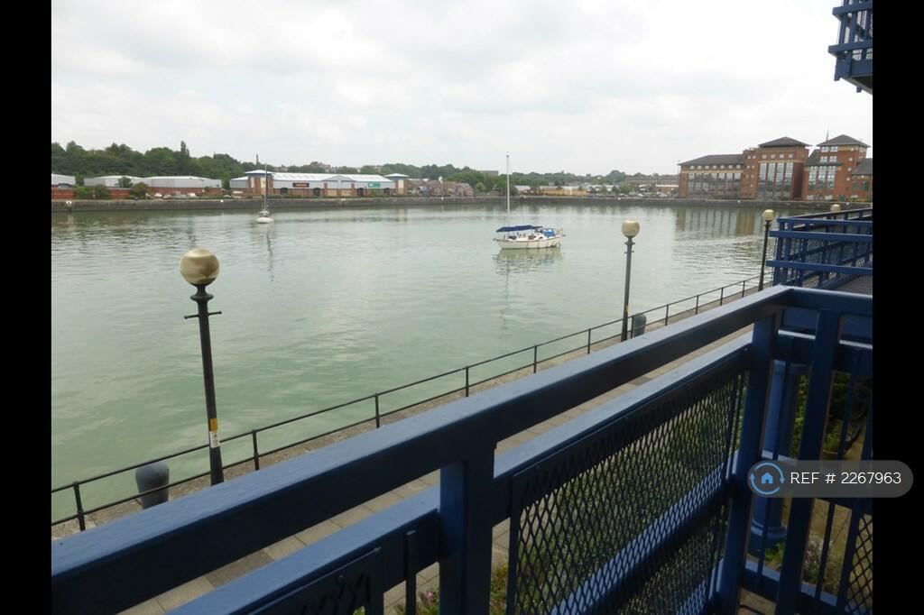 2 bedroom flat for rent in Britannia Drive, AshtonOnRibble, Preston, PR2