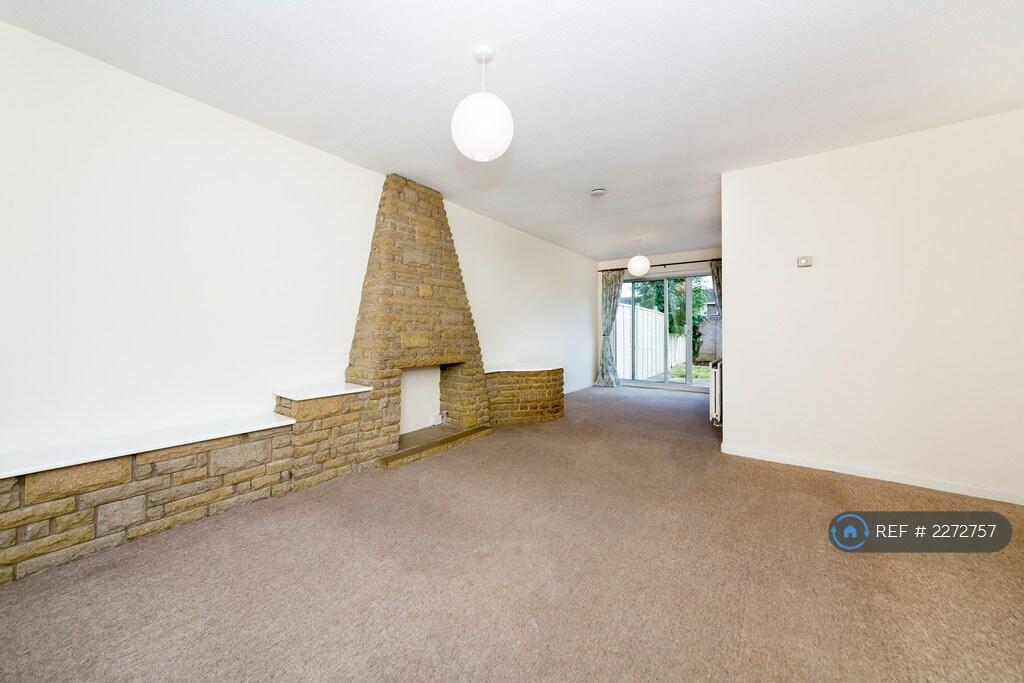 3 bedroom terraced house for rent in Hill Rise, St. Ives, PE27