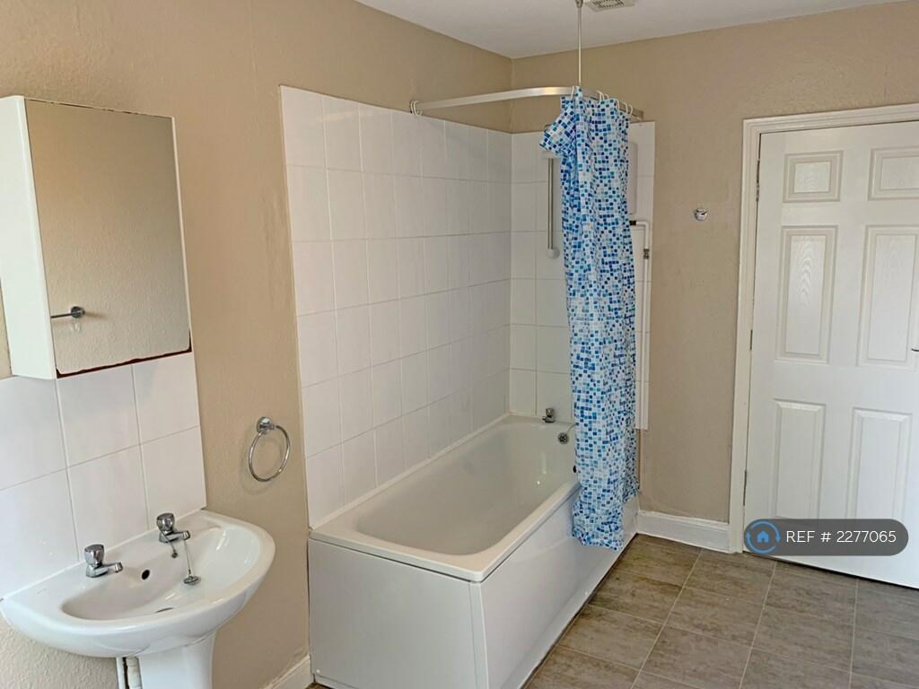 Additional property image - Gloucester Road, Bristol, BS7
