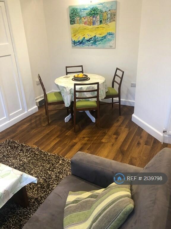 Additional property image - Chesterfield Road, Cambridge, CB4