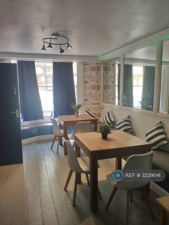 Additional property image - Middle Street, Brighton, BN1