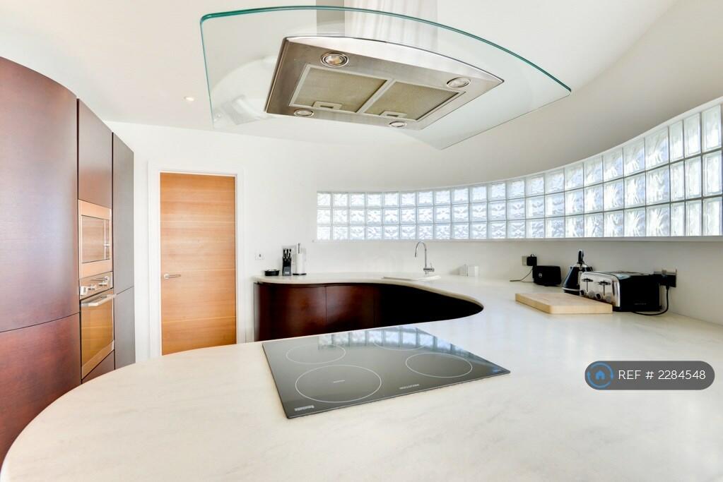 Additional property image - Aurora, Goring-By-Sea, Worthing, BN12