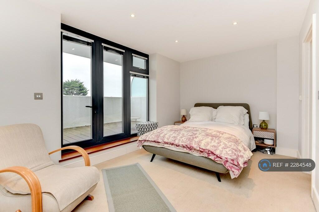 Additional property image - Aurora, Goring-By-Sea, Worthing, BN12