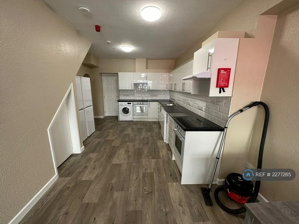 Additional property image - Stokes Croft, Bristol, BS1