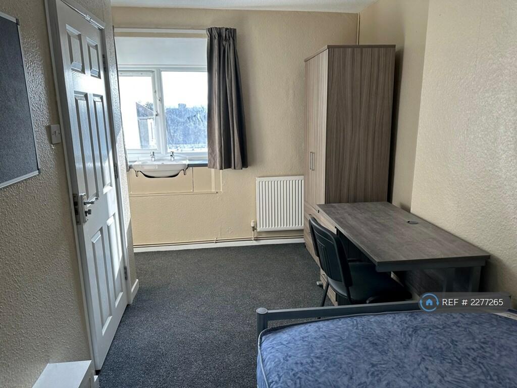 Additional property image - Stokes Croft, Bristol, BS1