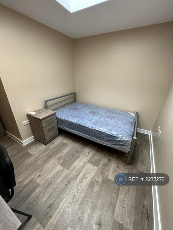 Additional property image - Stokes Croft, Bristol, BS1