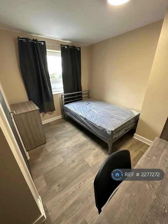Additional property image - Stokes Croft, Bristol, BS1