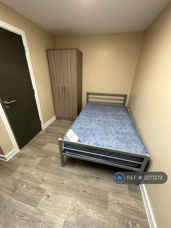 Additional property image - Stokes Croft, Bristol, BS1