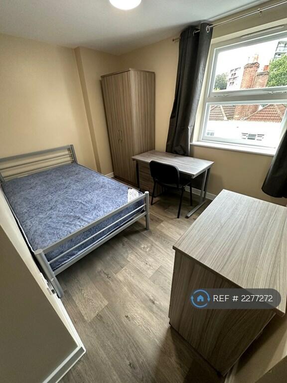 Additional property image - Stokes Croft, Bristol, BS1
