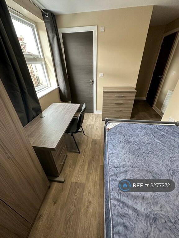 Additional property image - Stokes Croft, Bristol, BS1