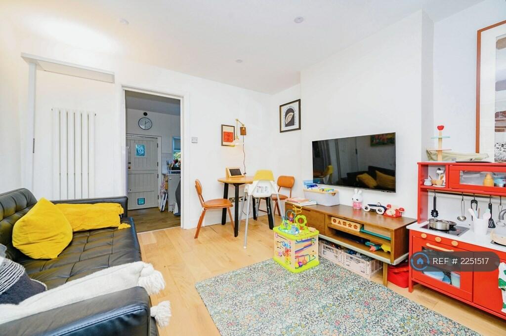 Additional property image - George Street, Markyate, St. Albans, AL3