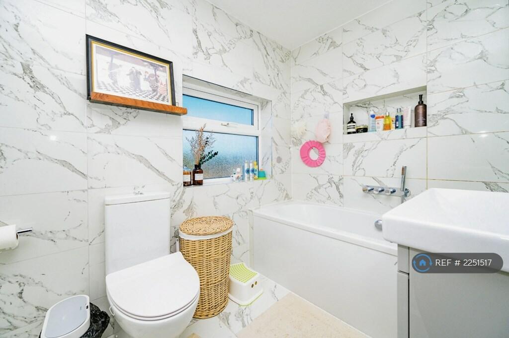 Additional property image - George Street, Markyate, St. Albans, AL3